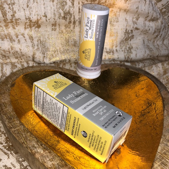 Earth Mama Lady FaceTinted Mineral Sunscreen SPF40 - Picture 7 of 12